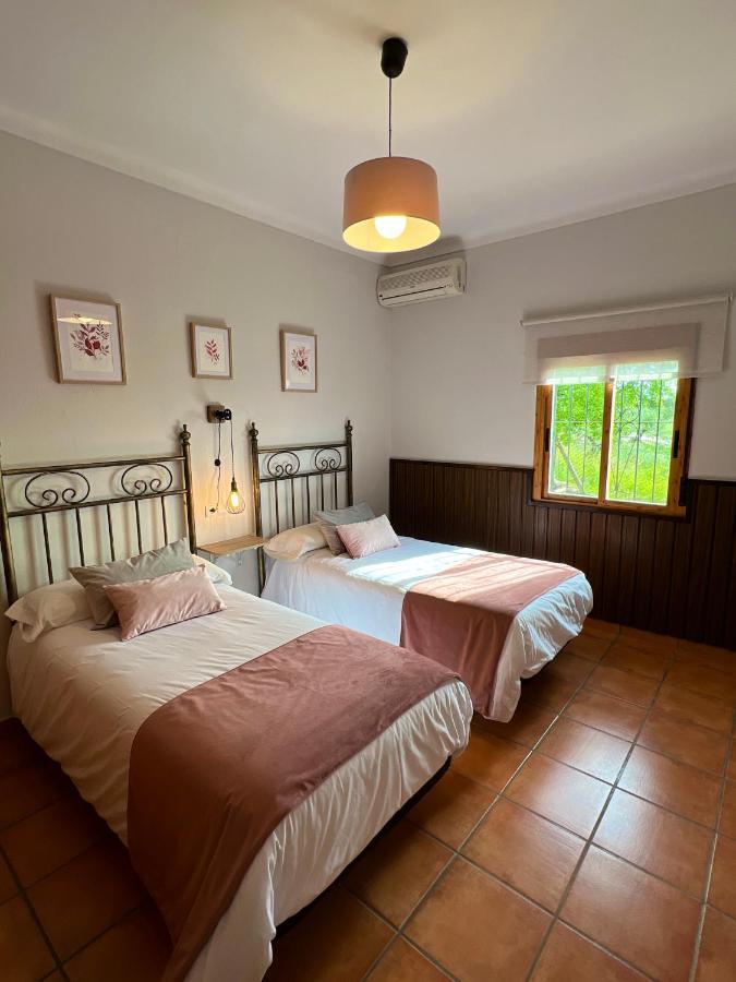 Complejo Rural Mirador De La Alcaidia Villa Hornachuelos Luaran gambar